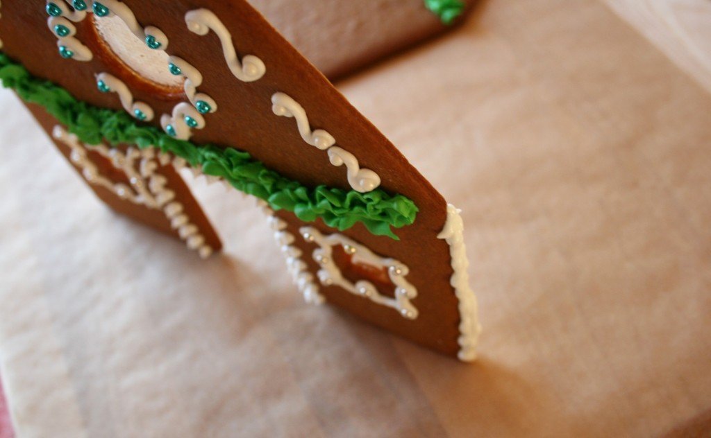 GingerbreadHouse15