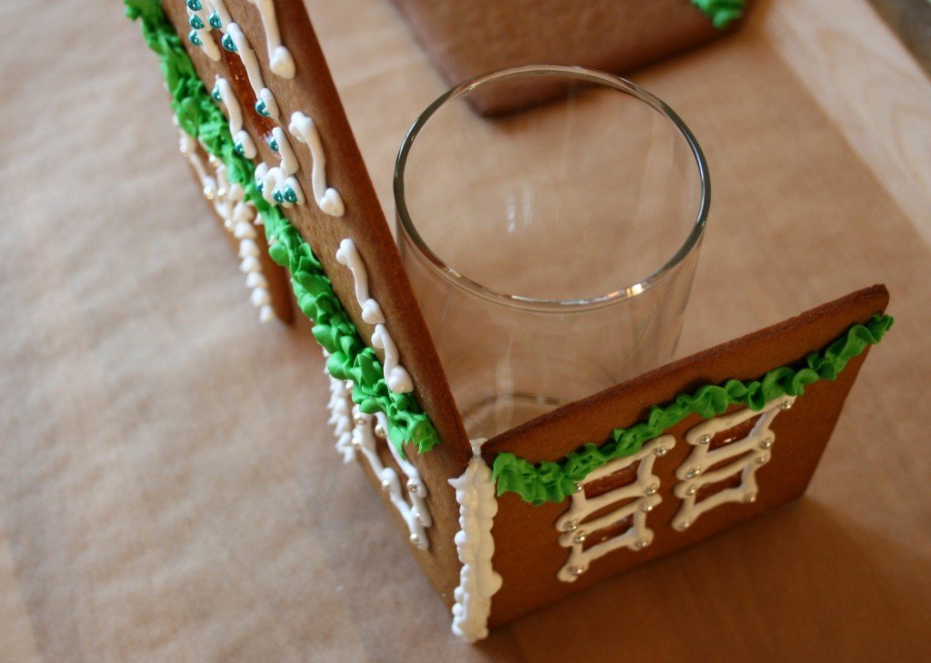GingerbreadHouse17